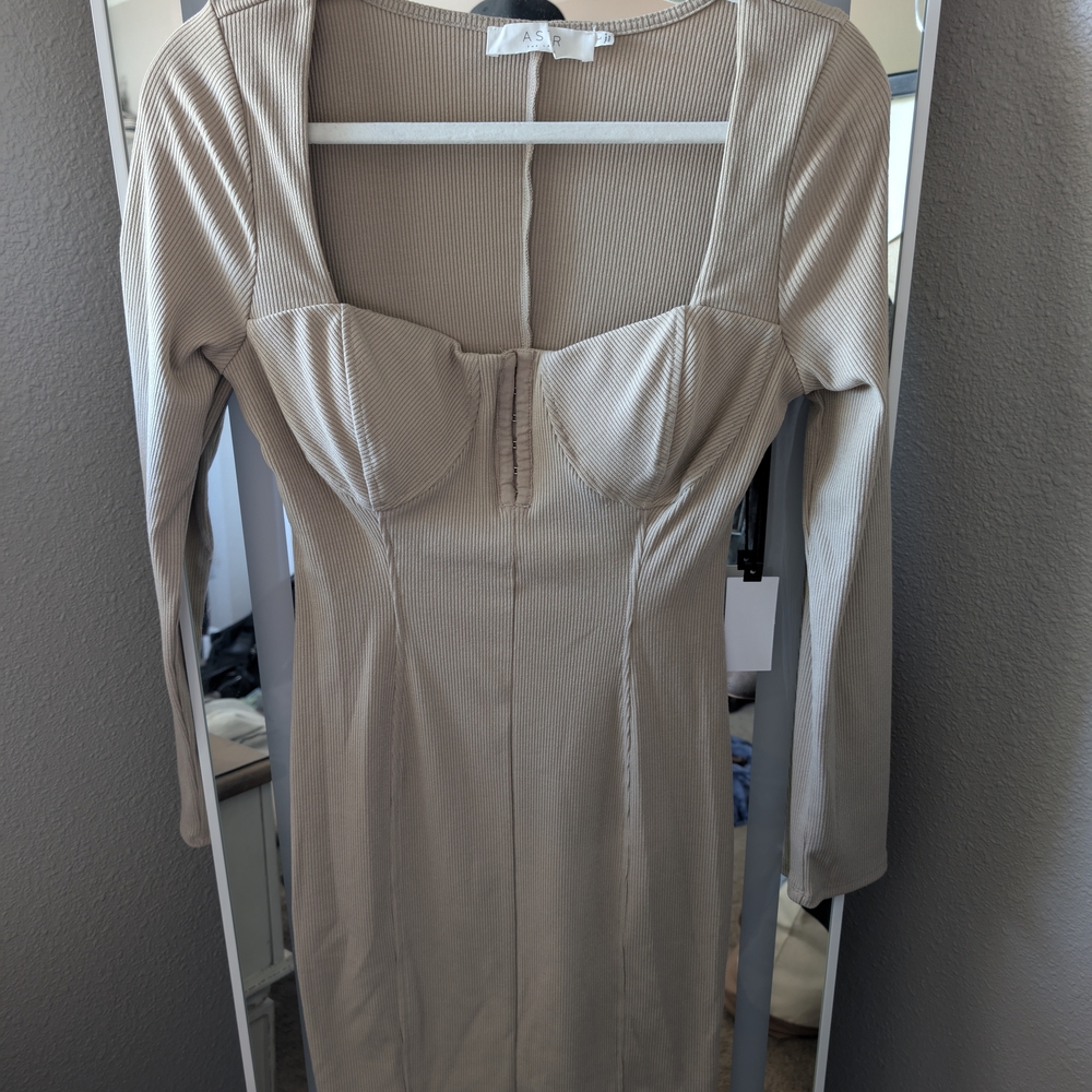 Astr Cream Long Sleeve Dress